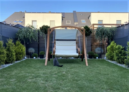 "Bali Garden Point" medinės sodo sūpynės