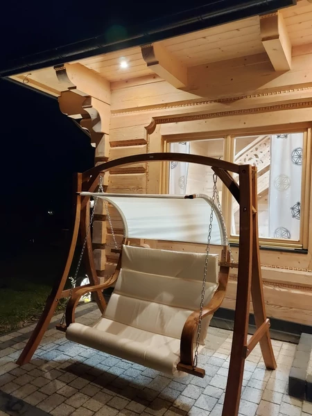 "Bali Garden Point" medinės sodo sūpynės