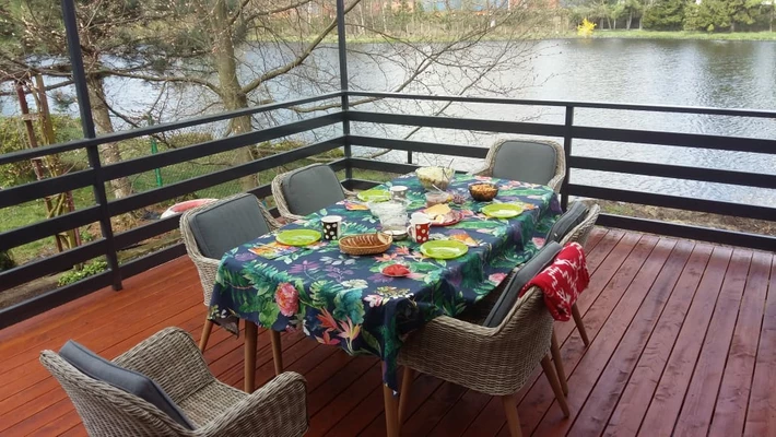 Išskirtinis Garden Point smėlio spalvos sintetinio ratano valgomojo komplektas Cordoba stalu 6 asmenims